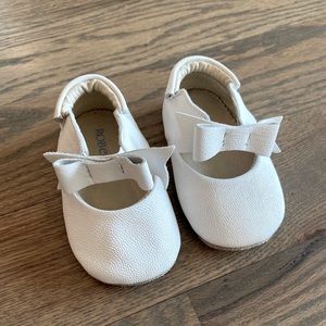 Robeez Mary Jane Baby Size 6-9 months